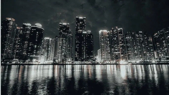 理论片在线 - 城市之光：霓虹背后的人间烟火